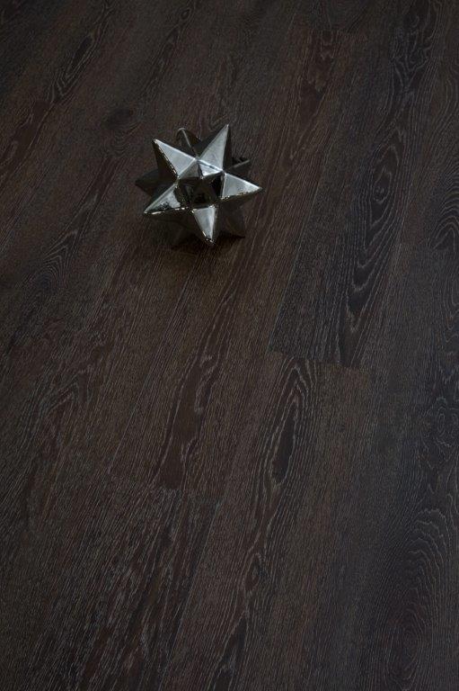 DuChateau Vinyl Gothic
